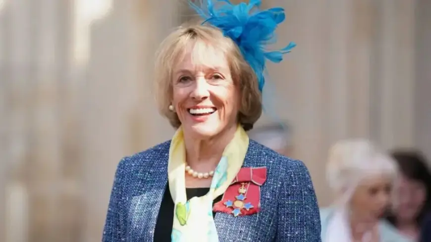 TV Icon Esther Rantzen Faced Uncertain Christmas Amid Lung Cancer Battle