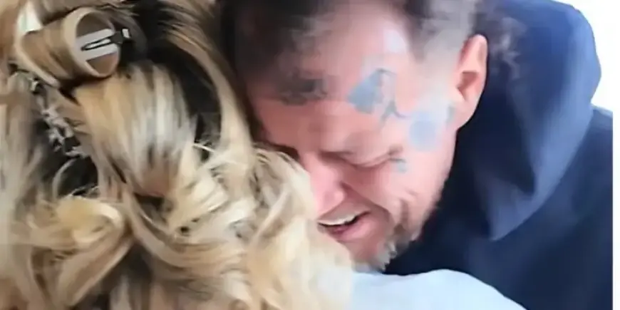 Emotional Jelly Roll Celebrates First Grammy Award Victory