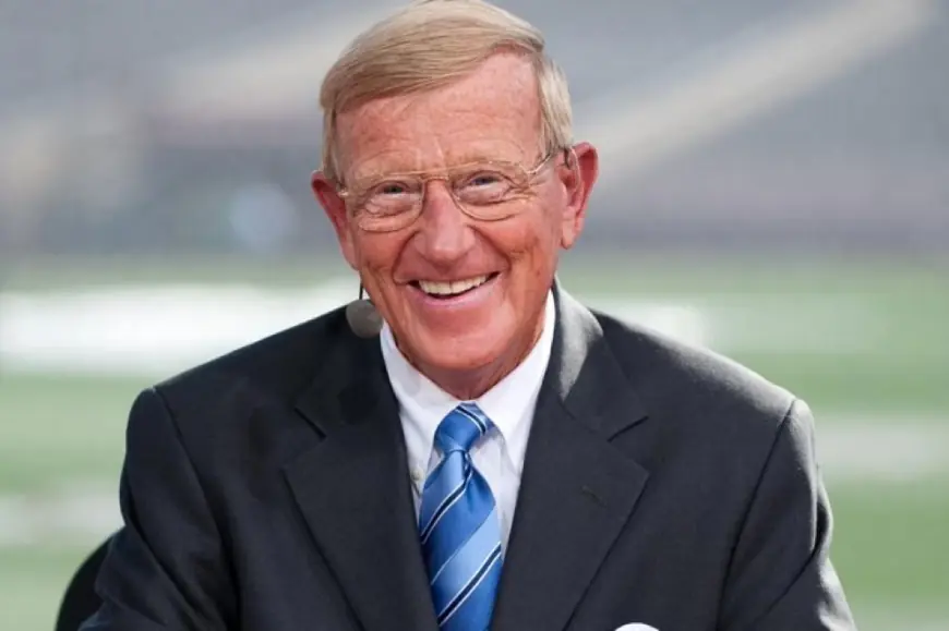 Lou Holtz enters hospice care as false death rumors spread online