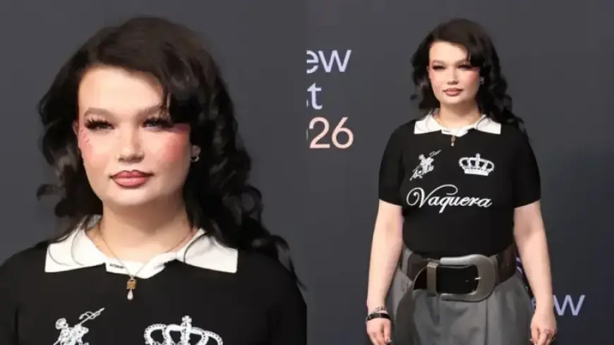 Lola Young Shines at Spotify Party with Hollywood Hair and Spider Lashes