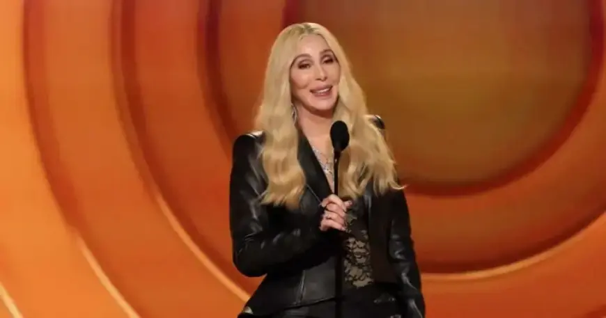 Cher’s Awkward Record of the Year Reveal Steals the Night