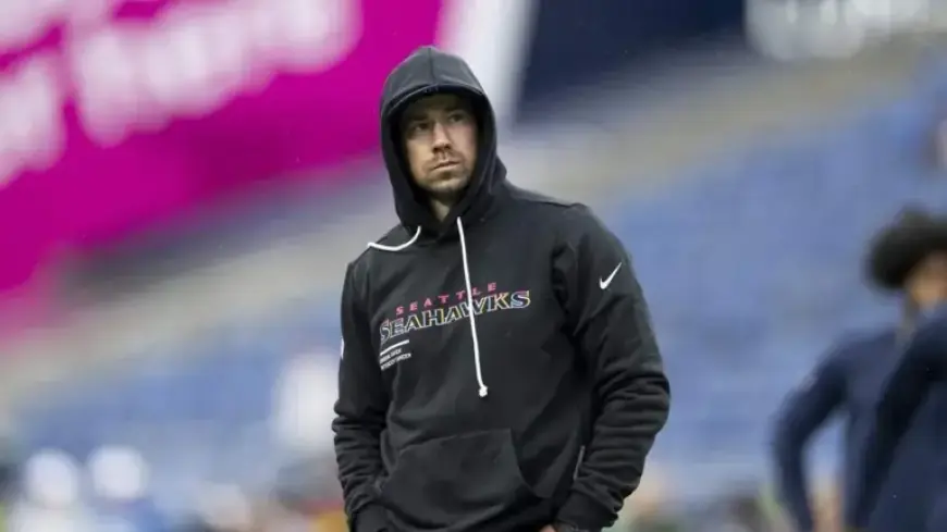 Raiders to Appoint Seahawks OC Klint Kubiak as Head Coach