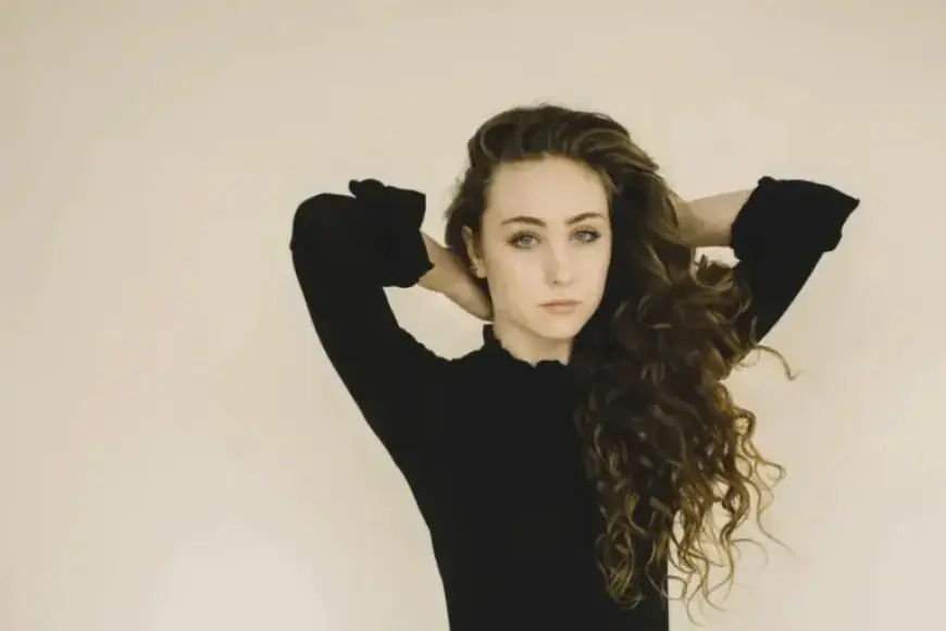 Chappell Roan: Emerging Pop Sensation Captivates Audiences