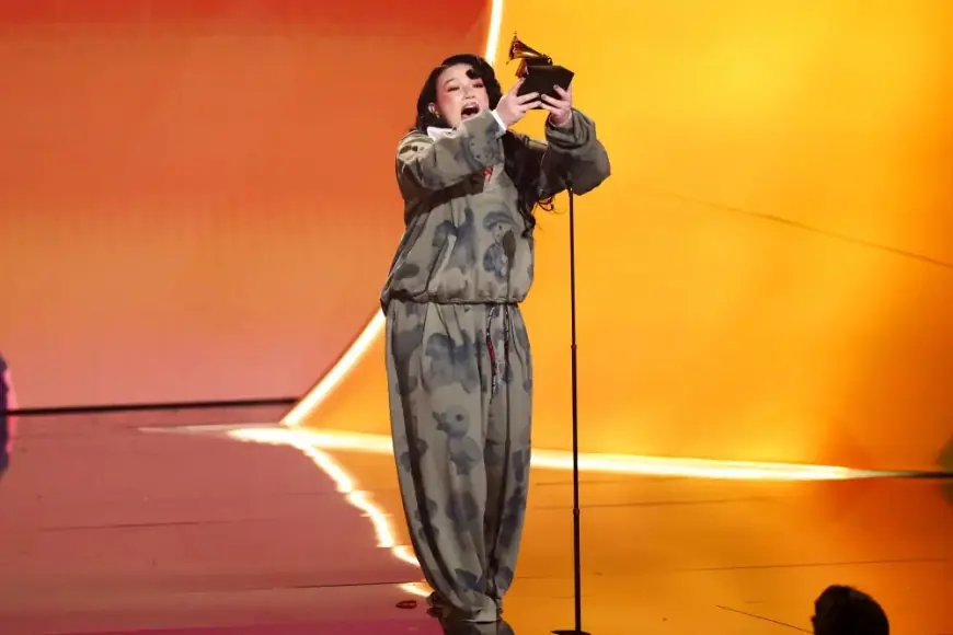 Lola Young at the Grammys 2026: “Messy” Wins Best Pop Solo Performance After a Comeback-Fueled Awards Night