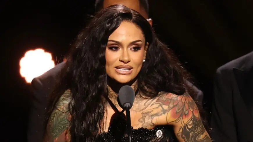 Kehlani Grammys moment: “Folded” earns first wins and sparks a political flashpoint