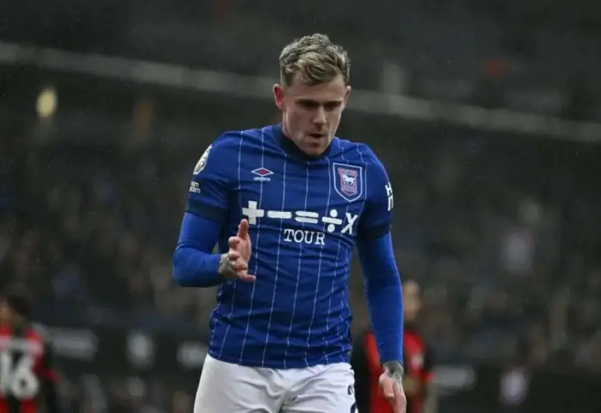 Attacker May Stay at Town Beyond Transfer Deadline