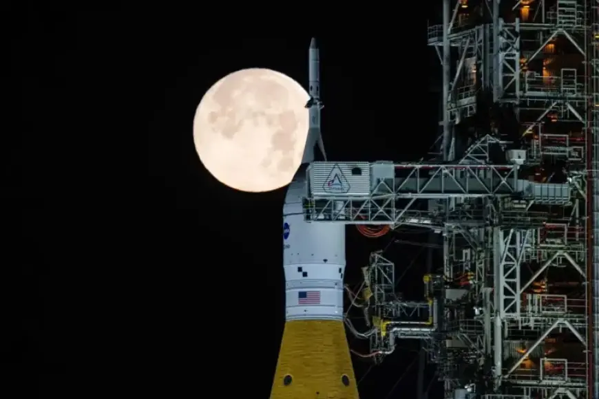 NASA Conducts Critical Test Fueling Moon Rocket for Artemis Launch Timeline