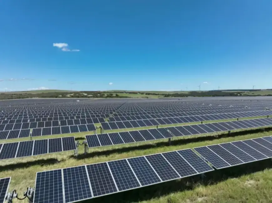 Renewable Energy Challenges Gas Every 30 Minutes