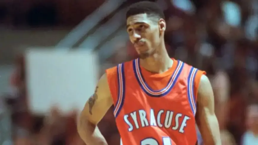 Syracuse Celebrates Lawrence Moten in Halftime Ceremony