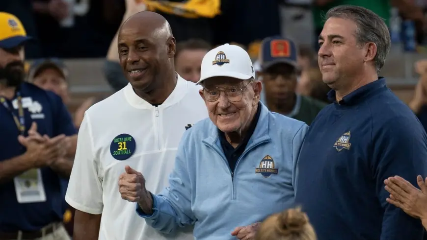 Lou Holtz in hospice care as death rumors spread online
