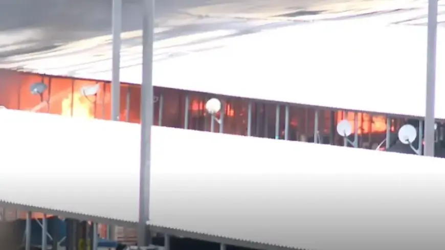 Fire Engulfs Houseboat at Elm Hill Marina on Percy Priest Lake