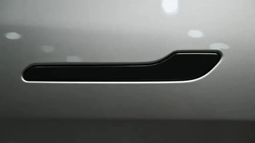 China Prohibits Hidden Car Door Handles to Enhance Crash Safety