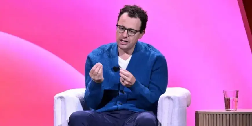 Anthropic’s New AI Tool Drives Down Legal Software Stocks