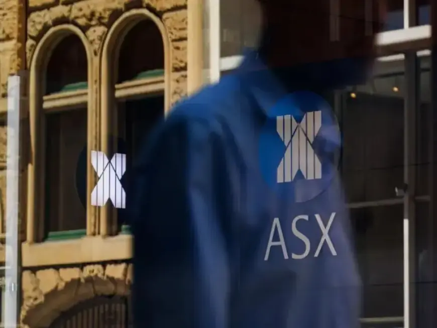 ASX 200 Falls as Banks Weaken; Xero Plummets