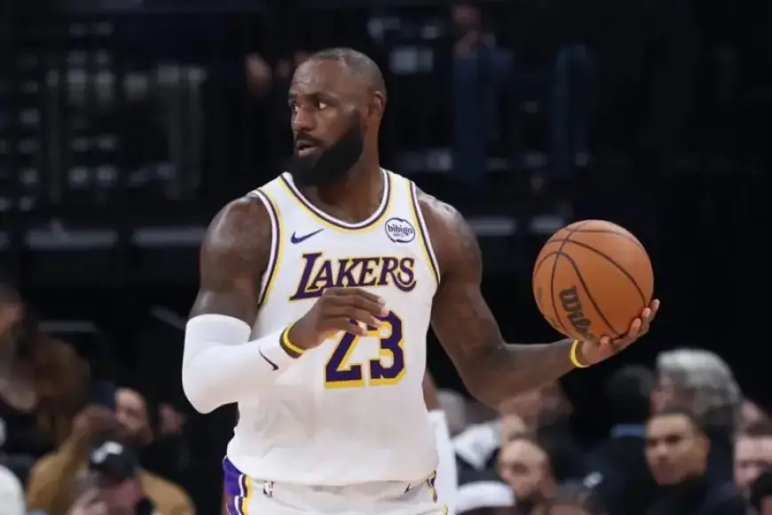 LeBron Draws Interest from 4 Teams for Potential Offseason Signing