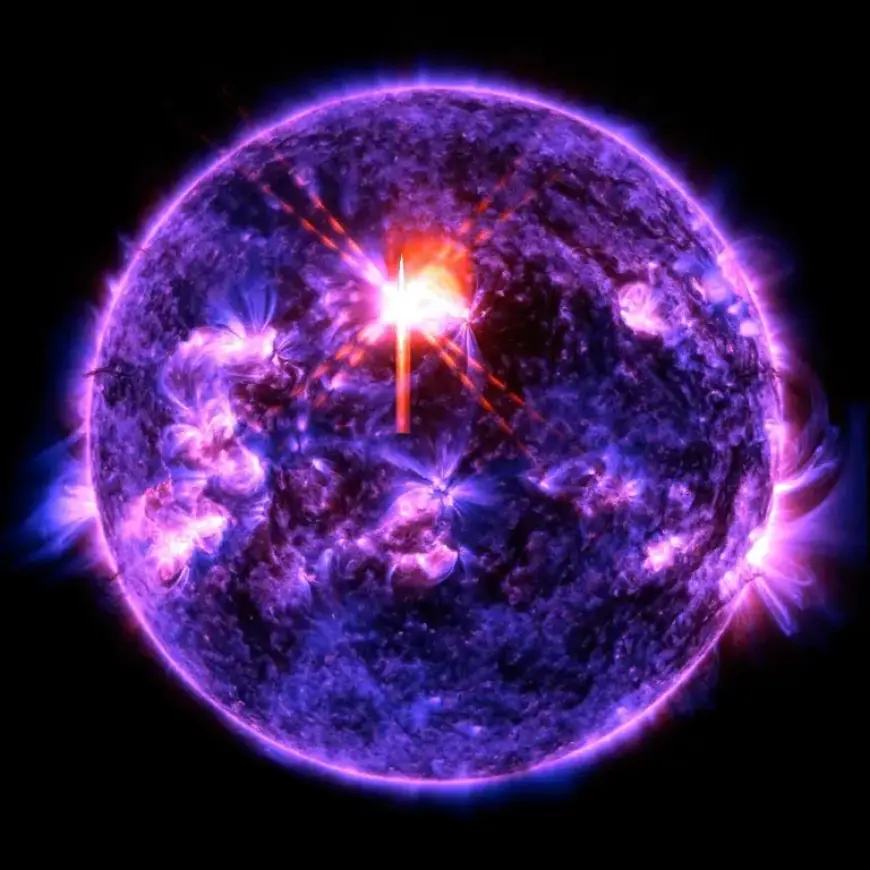 Sun Unleashes Powerful Flare