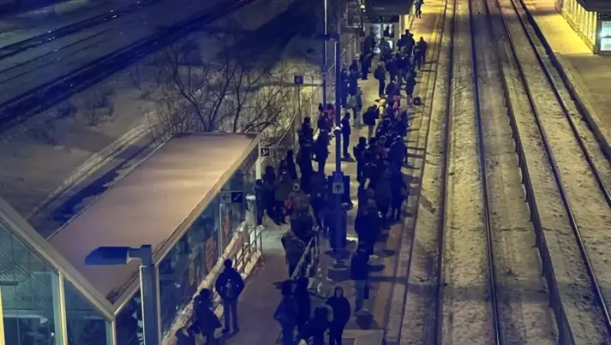 Equipment Issues Delay Lakeshore West and East GO Lines