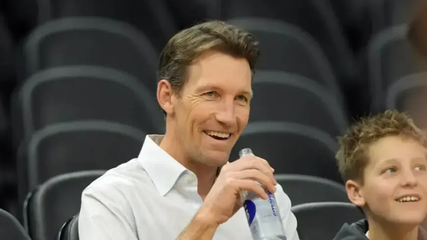 Warriors Trade Backup Center to Raptors for Valuable Draft Pick