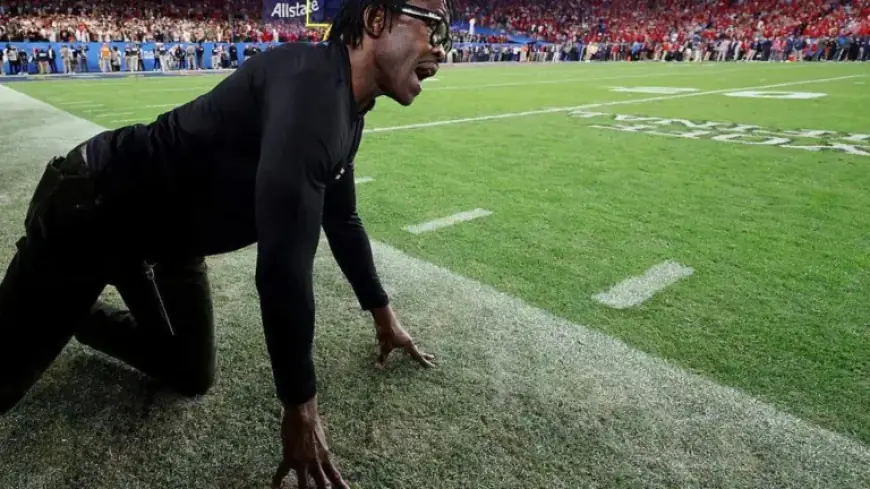 Michael Irvin Dines in Dallas with Brian Schottenheimer