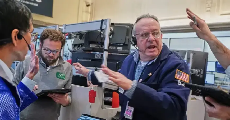 Software Faces Mounting Pressure: Today’s Developments