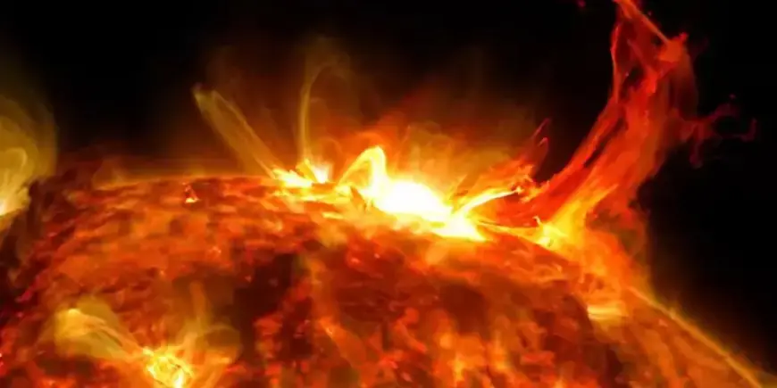 Northern Lights Dazzle Unexpected Regions Amid Solar Storms