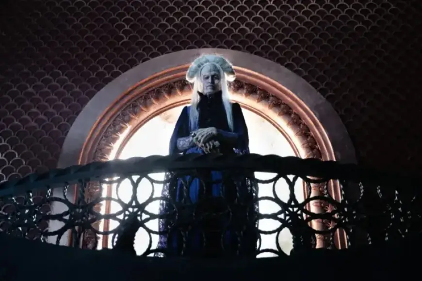 “Review: Dracula’s Heartsick Vampire Shines with a Remarkable Wig”