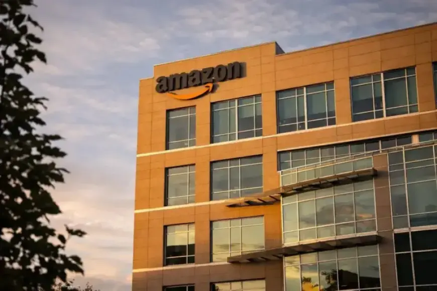 AMZN Dips Ahead of Earnings Amid AWS Power Delay Concerns