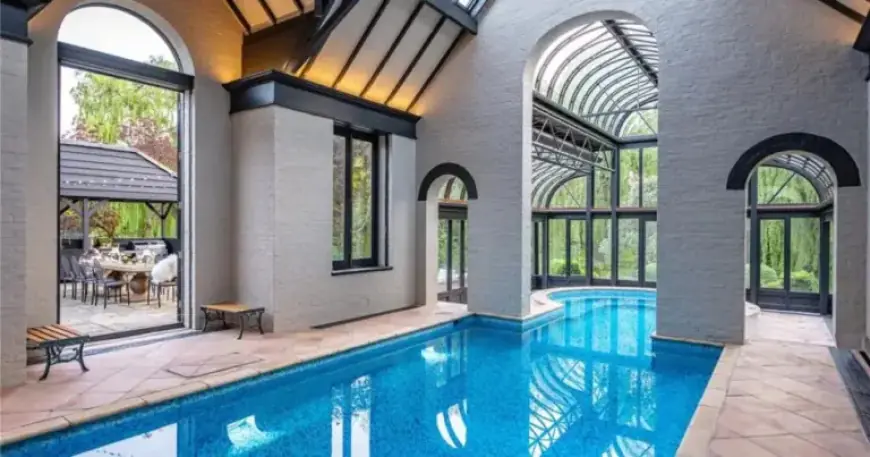 Music and Acting Icons Sell £15m Oxfordshire Mansions