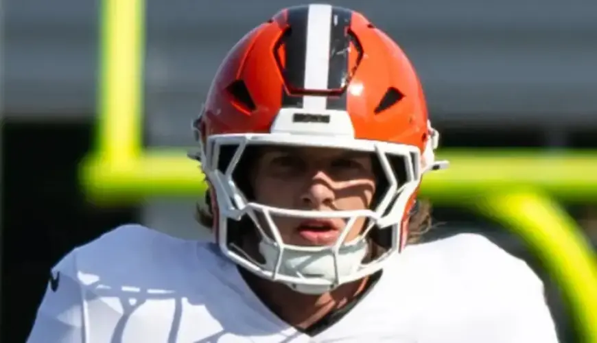 Schwesinger Tops Odds for Defensive Rookie of the Year