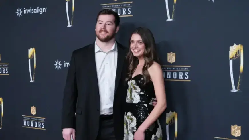 Joe Thuney Named Protector of the Year