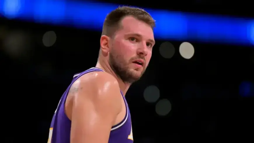 Luka Doncic Injury: Lakers Star Exits Game Against 76ers