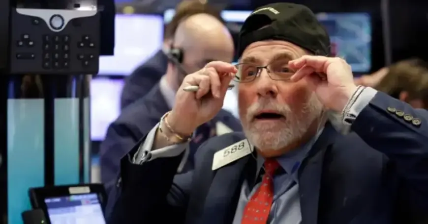 Wall Street Rebounds: Tech Stocks Rally, Bitcoin Stabilizes