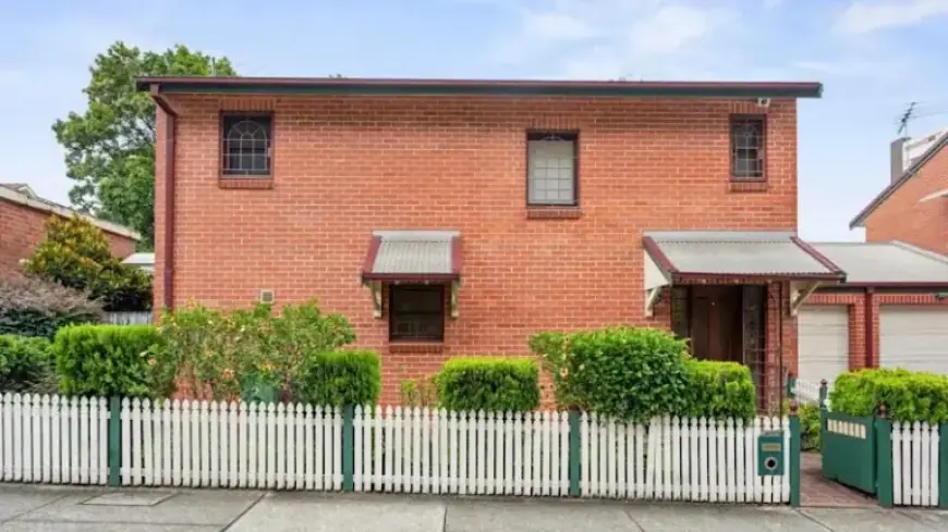Young Couple Triumphs Over Downsizers to Secure $2.3M Inner West Home