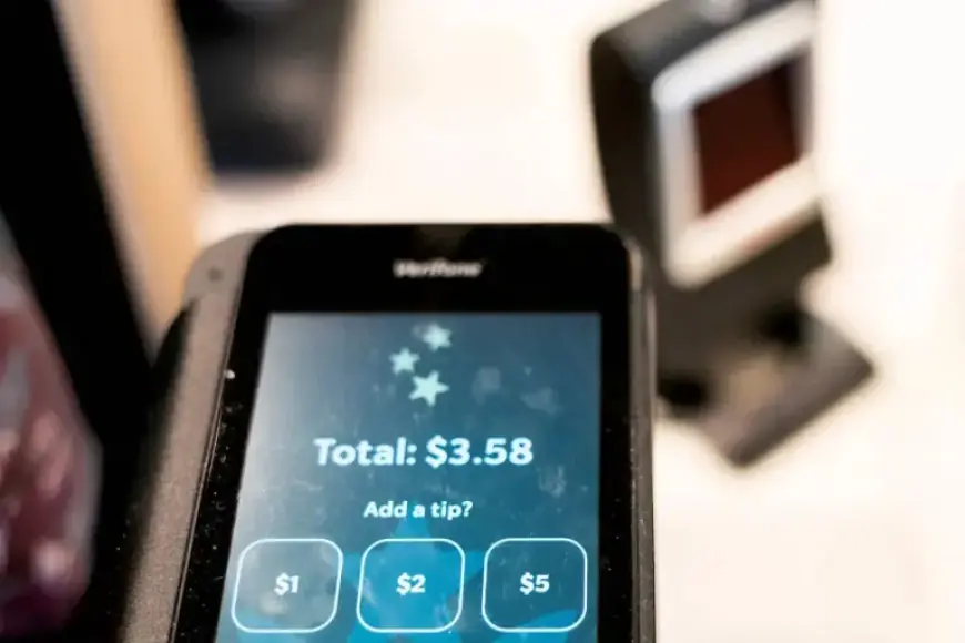 B.C. Restaurant Workers Report Missing Millions in Digital Wallet Tips