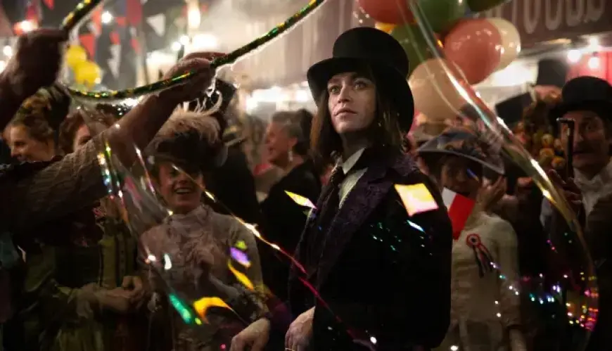 “Caleb Landry Jones Shines in Gothic ‘Dracula’ by ‘Fifth Element’ Director”