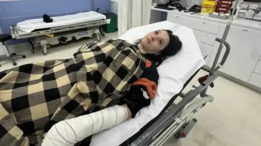 Twitch Streamer Hospitalized After Attempting to Catch Falling Katana Blade