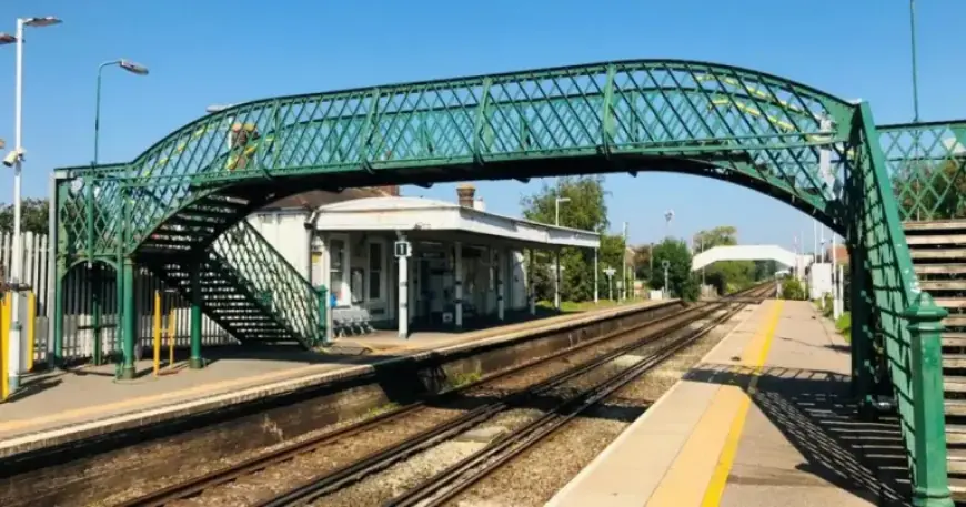Train Station Advises Against Transfers as Footbridge Removal Looms