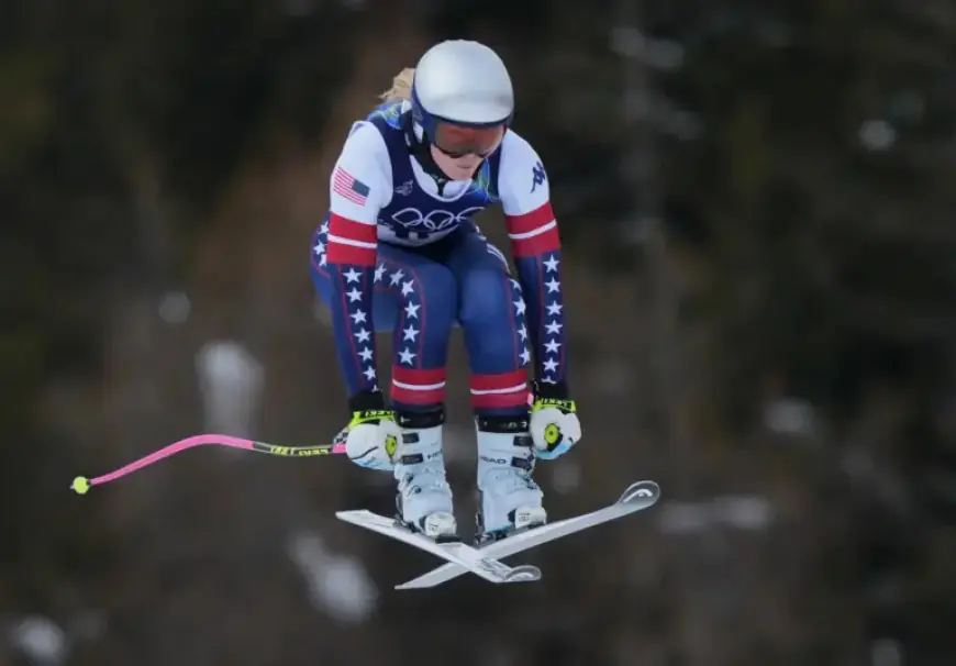 Lindsey Vonn Triumphs in Olympic Training Despite Torn ACL