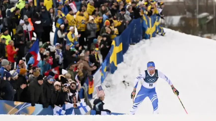 Live: Olympic Skiathlon Kicks Off with Enthusiastic Skiers