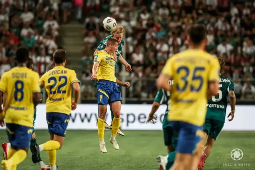 Mateusz Hawrot: Teams Battle to Avoid Relegation Match