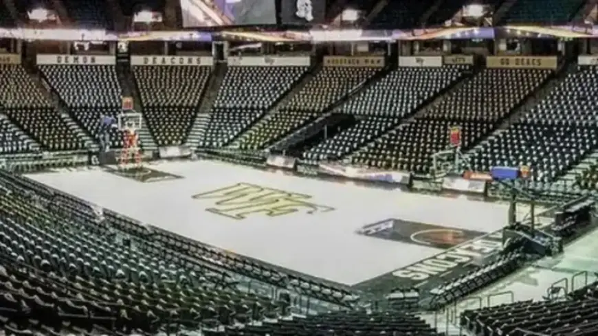 Live Coverage: Louisville Battles Wake Forest in Game 23