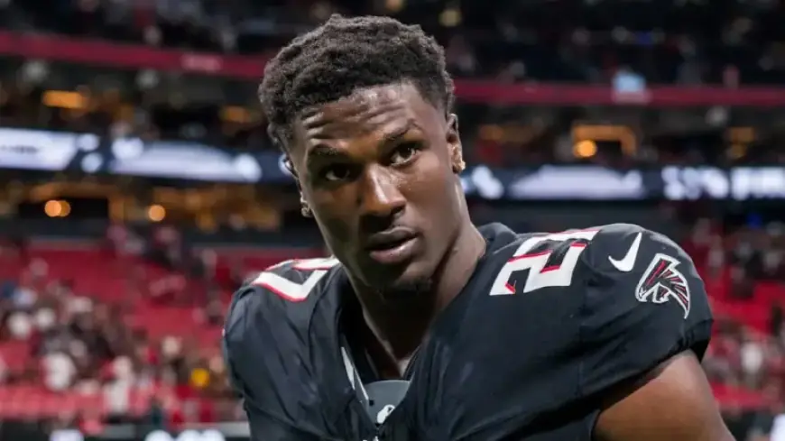 Falcons Linebacker James Pearce Jr. Arrested for Aggravated Battery, Stalking Charges