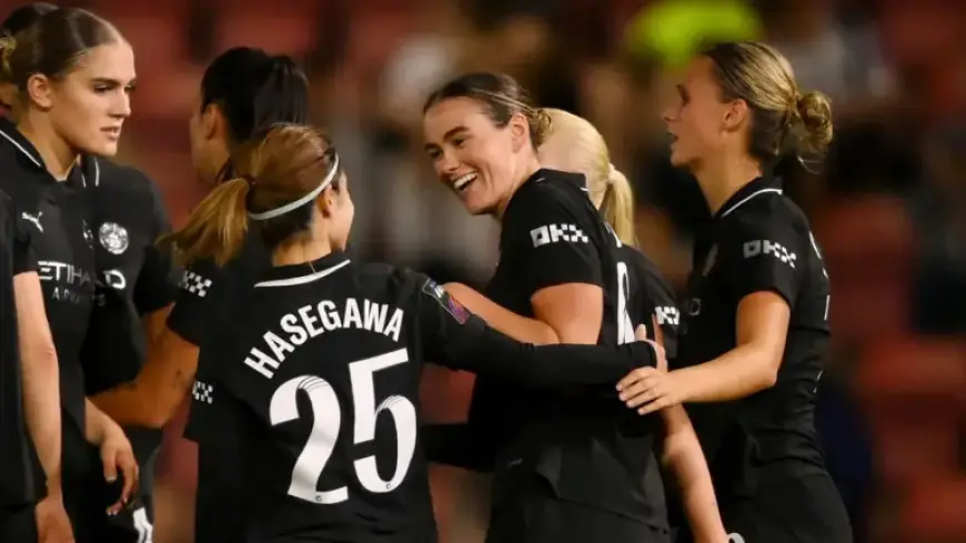 Grace Clinton Thrives at Manchester City: England Midfielder Finds New Balance