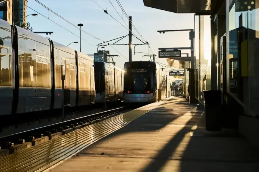 Toronto’s Eglinton Crosstown LRT Finally Opens After 15-Year Construction