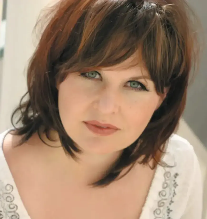 Holiday Mathis Forecasts February 8, 2026 Horoscopes