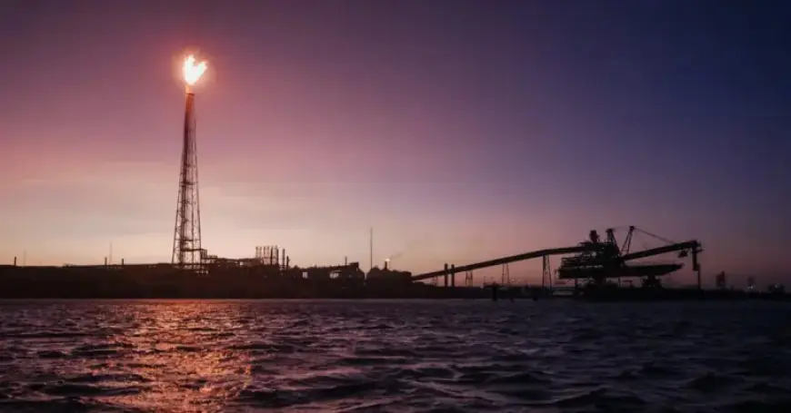 Trump’s Venezuelan Oil Acquisition Breaks Long-standing U.S. Taboo