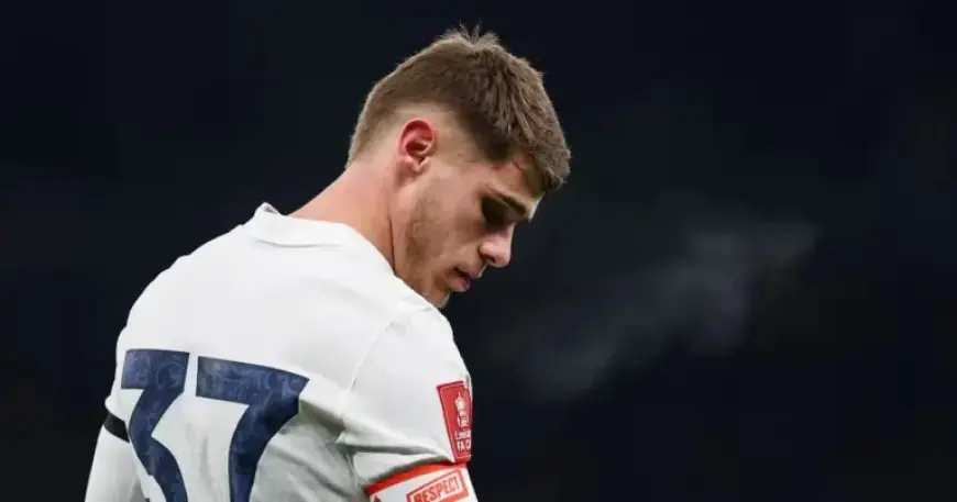 Man United Urged to Secure Micky van de Ven Transfer Under Key Condition