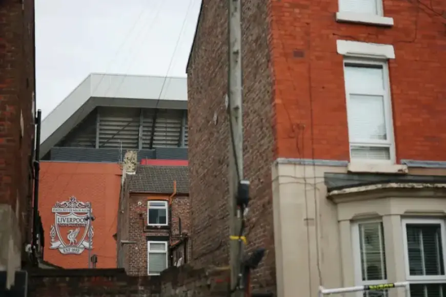 Manchester City vs Liverpool: Injury Updates & Predicted Starting XI Revealed