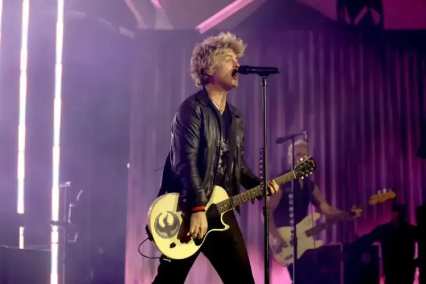 Green Day Urges ICE Agents to Resign at Pre-Super Bowl Concert