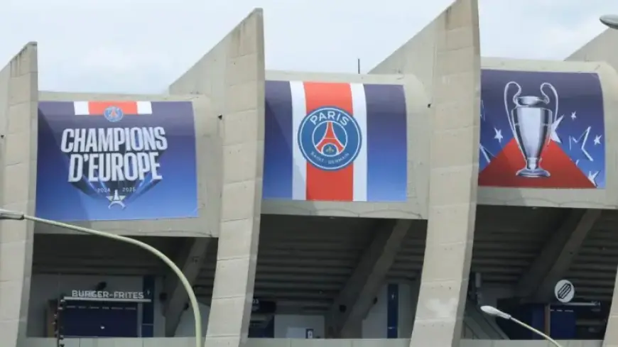 PSG Fans Unfurl Defiant Banner Against OM at Parc des Princes